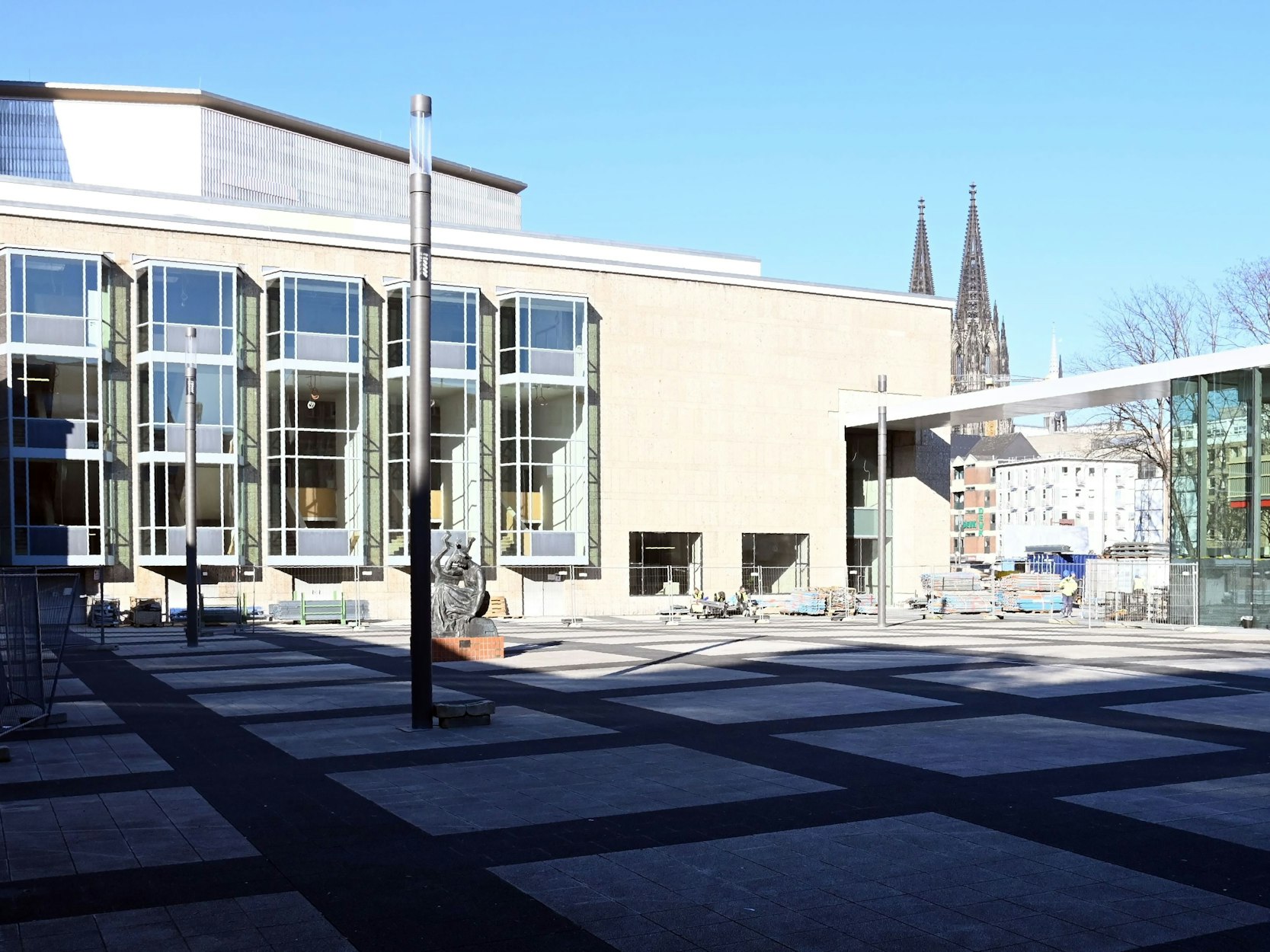 Blick auf den kleinen Offenbach Platz in Köln.