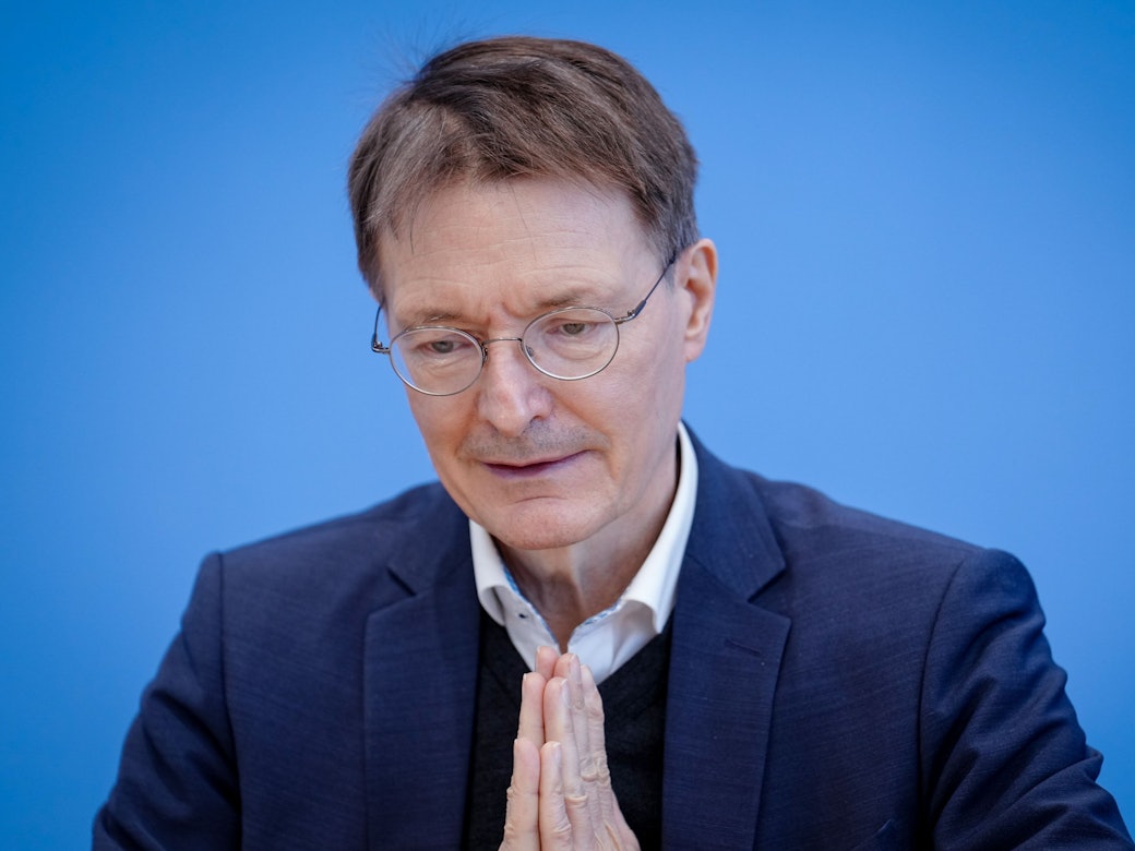 Karl Lauterbach (SPD), Bundesminister für Gesundheit, gibt die eine Pressekonferenz zur aktuellen Corona-Lage. +++ dpa-Bildfunk +++