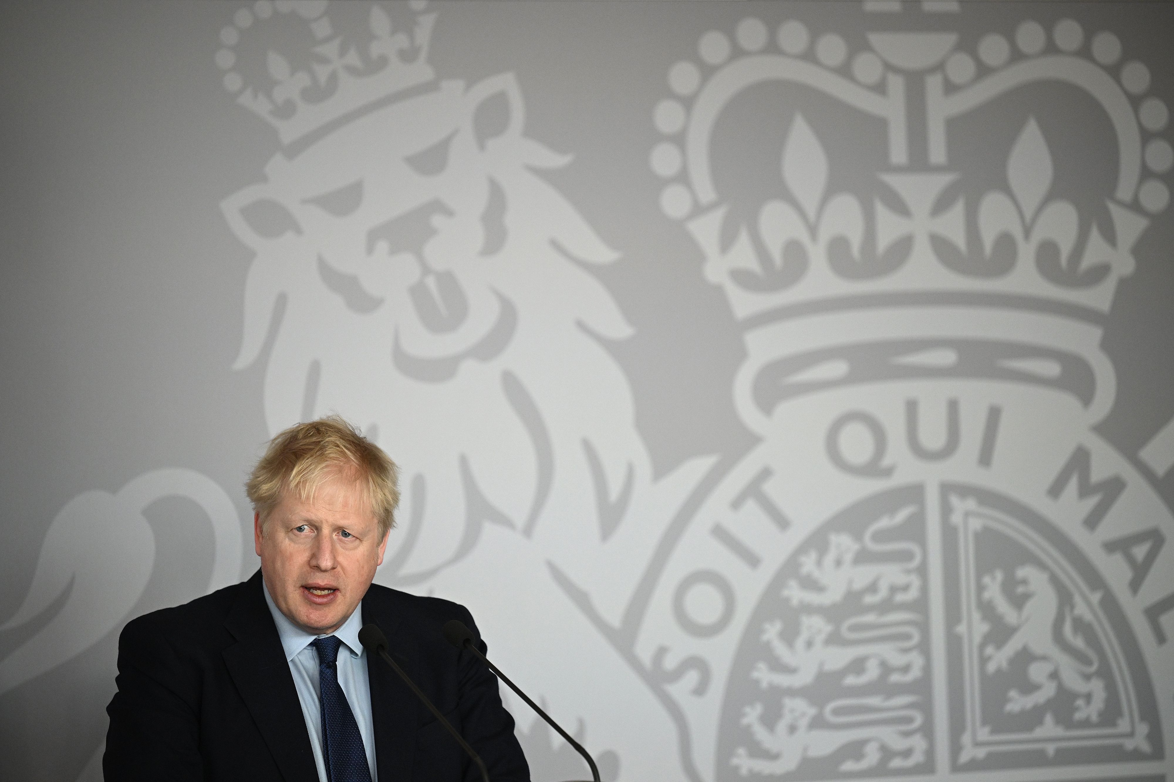 Boris Johnson, Premierminister von Großbritannien, gibt eine Pressekonferenz in der britischen Botschaft nach seinem Treffen mit dem polnischen Premierminister Morawiecki.