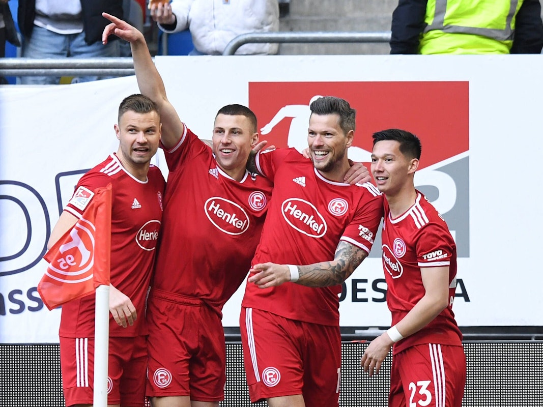 Fortuna Düsseldorf jubelt im Kellerduell der 2. Bundesliga gegen den FC Ingolstadt.