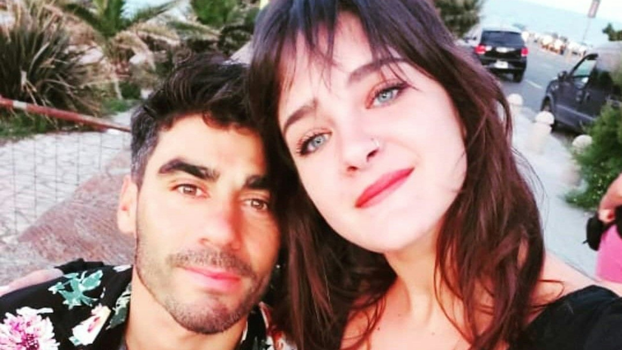 Paralympics-Athlet Enrique Plantey und Freundin Triana Serfaty auf einem Selfie