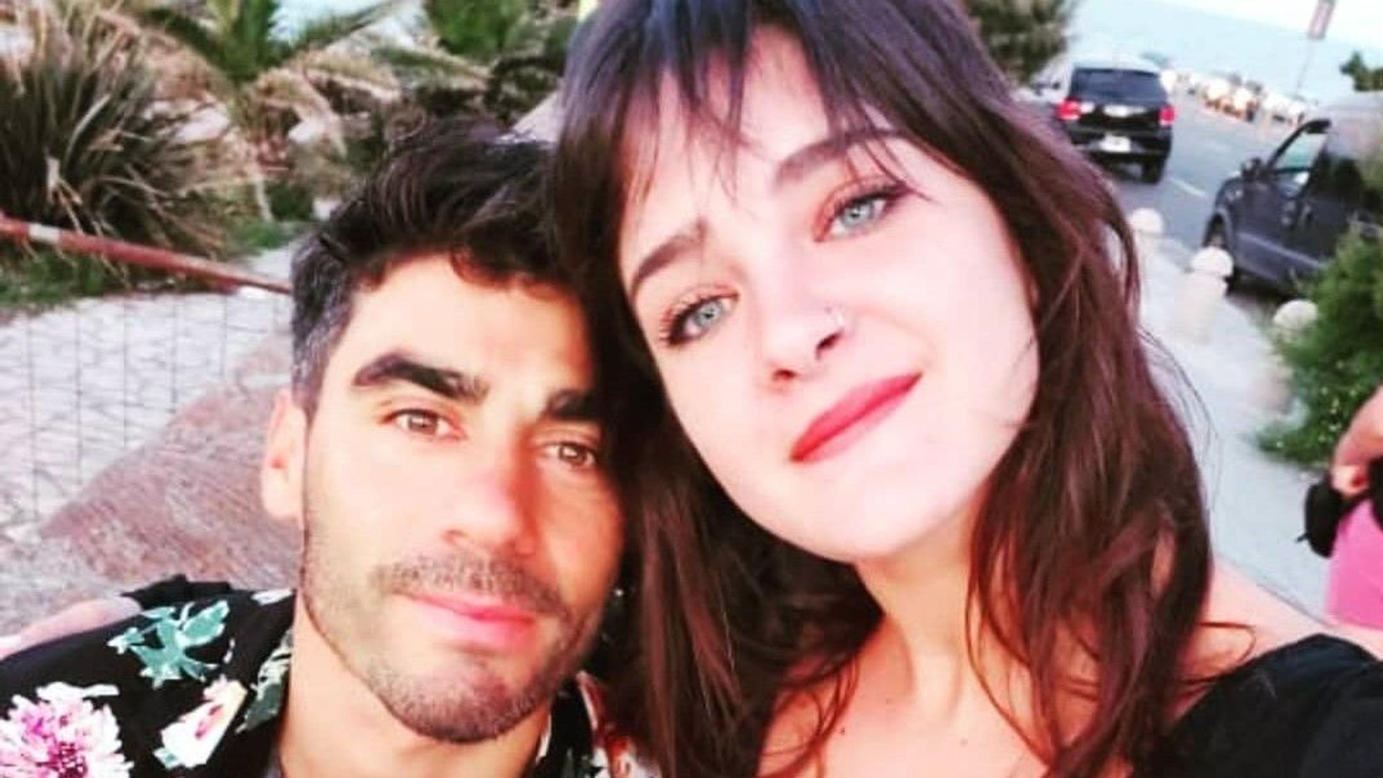 Paralympics-Athlet Enrique Plantey und Freundin Triana Serfaty auf einem Selfie