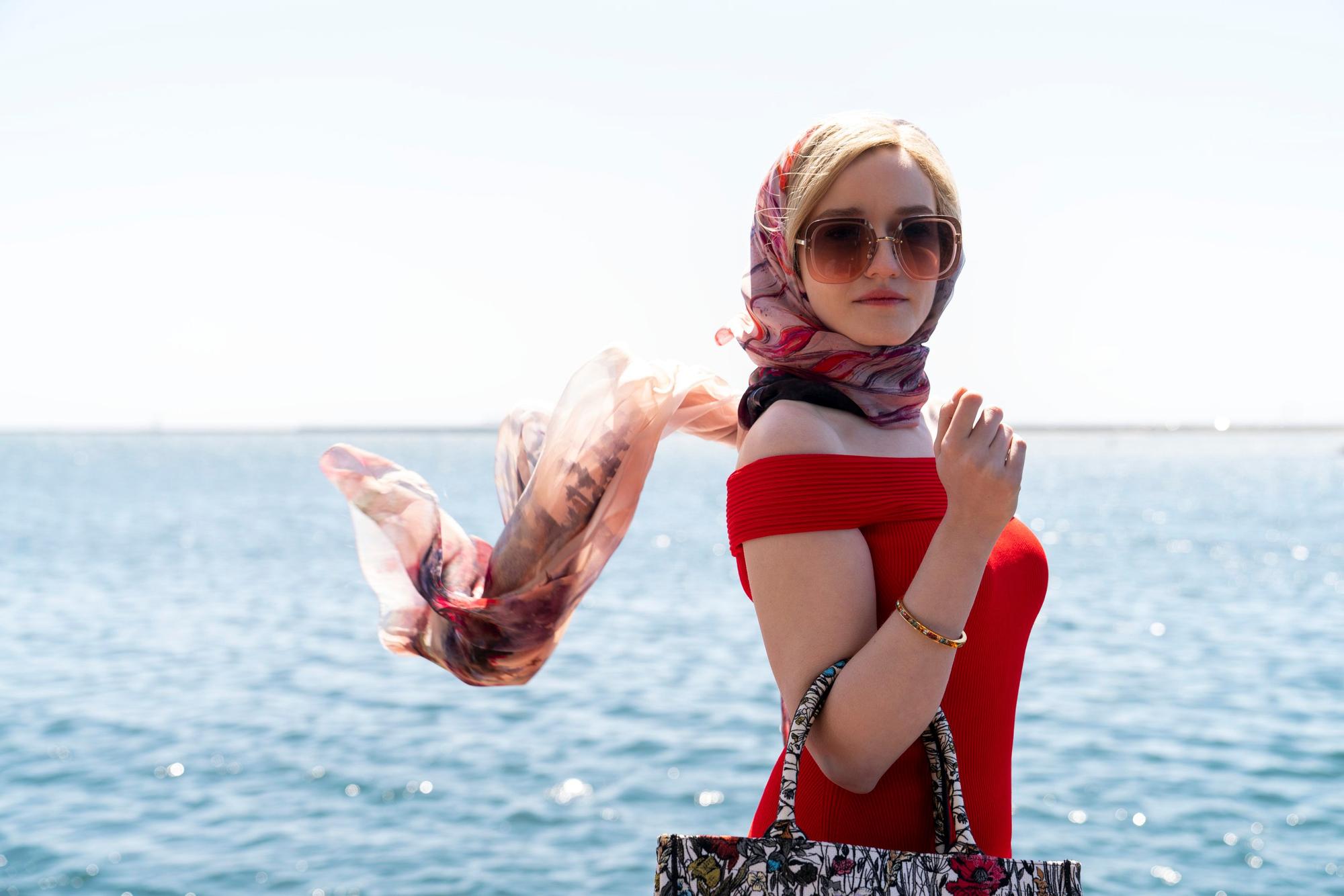 Szene aus der Netflix-Show "„Inventing Anna“"