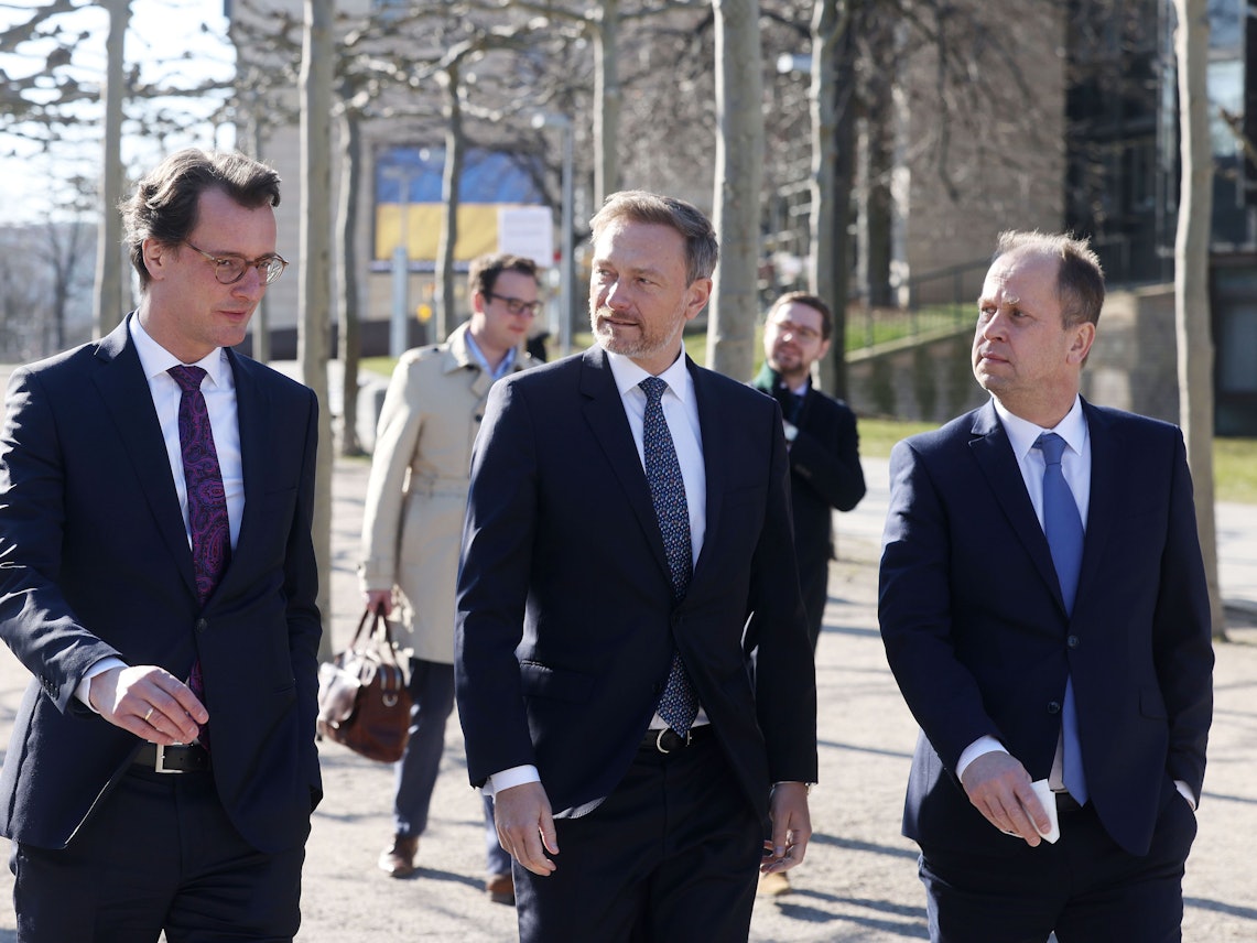 Antrittsbesuch bei der Landesregierung in Nordrhein-Westfalen am 8. März 2022: Christian Lindner, Bundesfinanzminister, zu Besuch bei Hendrik Wüst (CDU), NRW-Ministerpräsident.