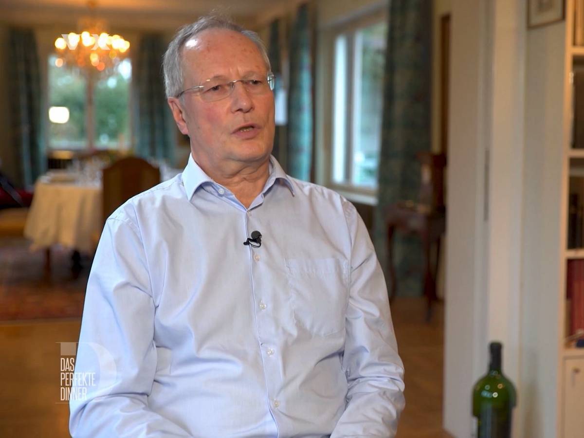 Das perfekte Dinner (Vox-Ausstrahlung am 8.3.2022), Kandidat Johannes ist ein Enkel von Ex-Bundespräsident Gustav Heinemann