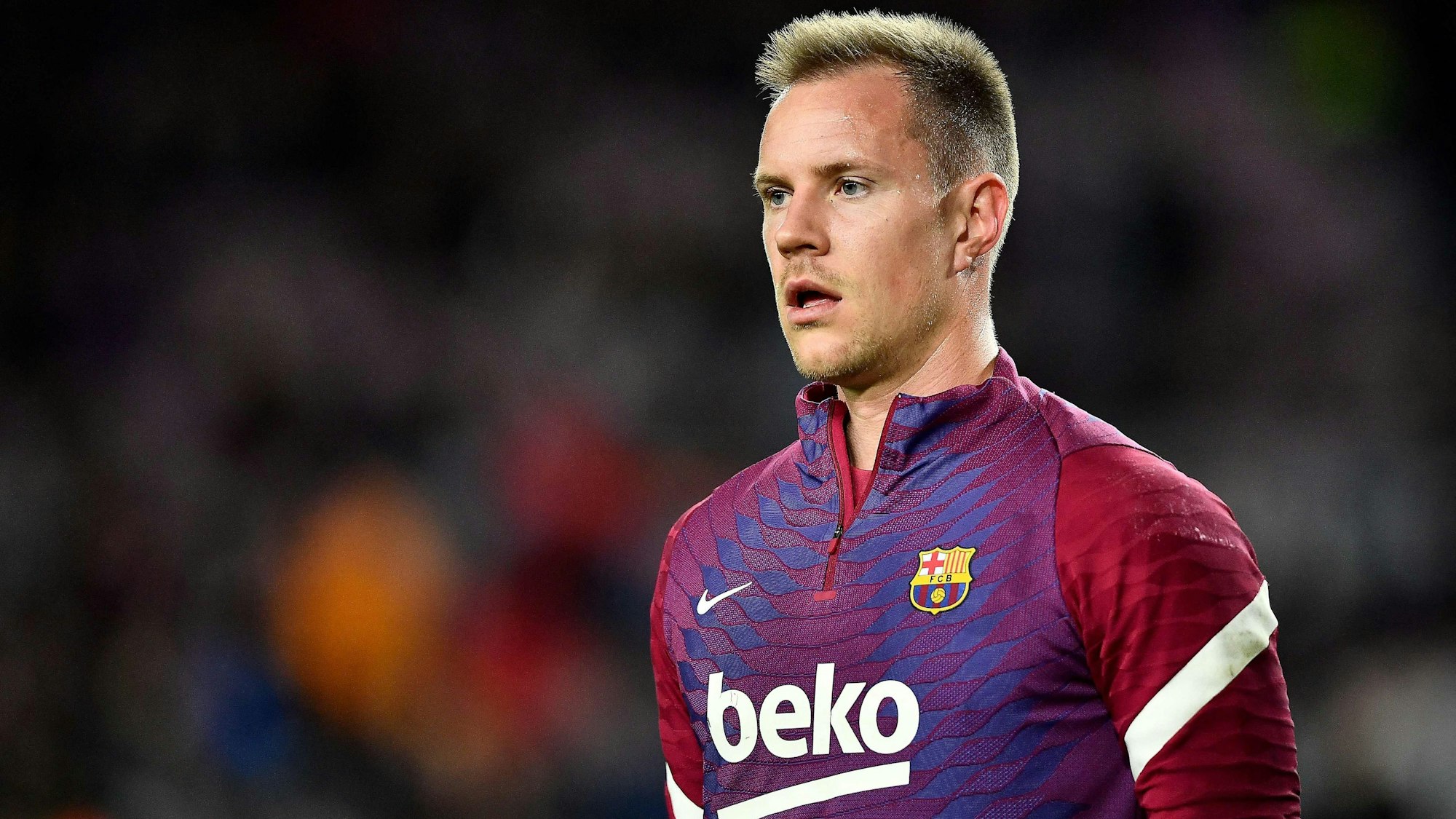 Marc-André ter Stegen beim Aufwärmprogramm vor einem Spiel des FC Barcelona.