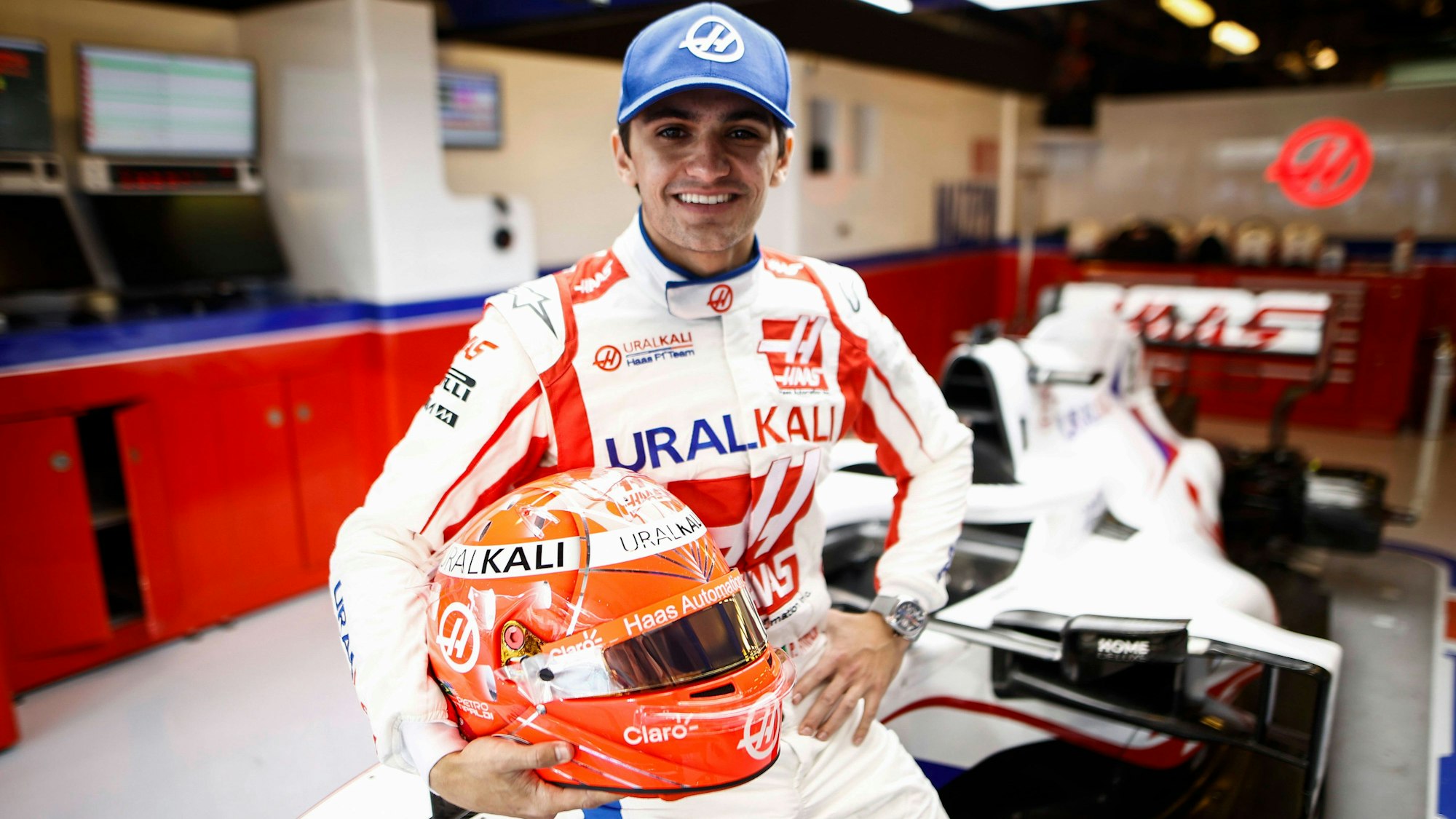 Pietro Fittipaldi in der Haas-Garage.