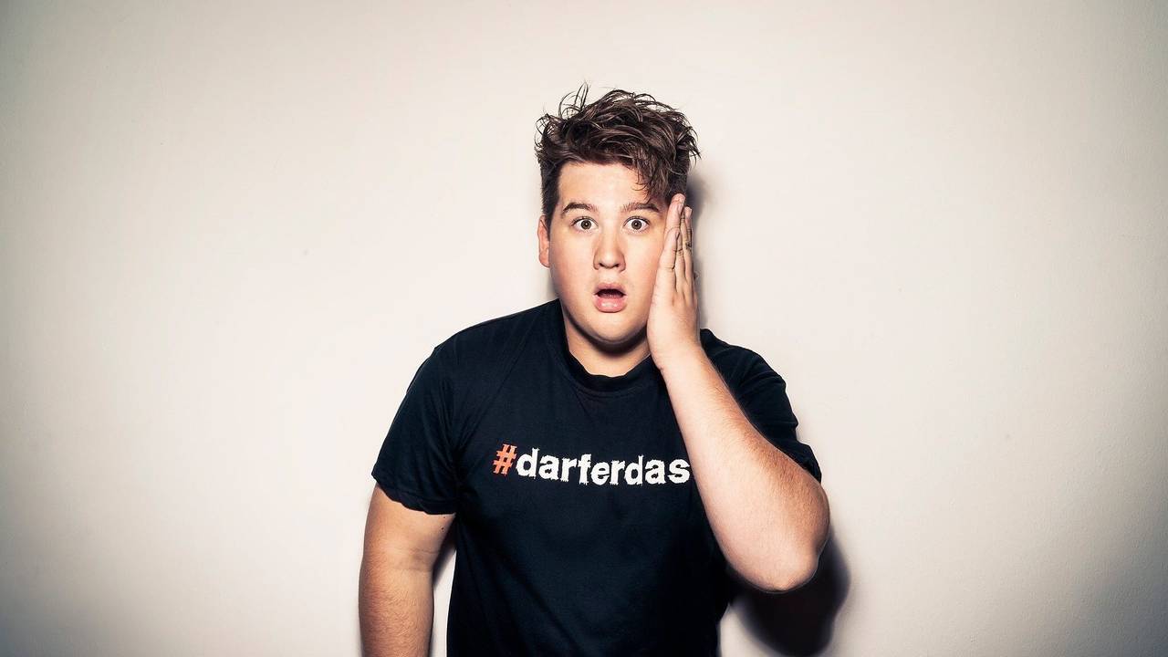 Comedian Chris Tall im Januar 2017. Auf Instagram gab der beliebte Komiker nun eine traurige Nachricht bekannt.