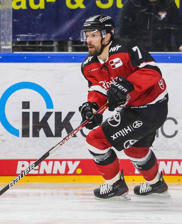 Das Heimspieldebüt gegen Krefeld nach langer Verletzungspause für Jonas Holos (Kölner Haie).