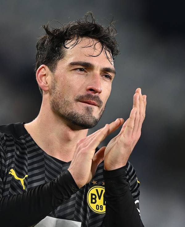 Fußballer Mats Hummels im November 2021 in der Volkswagen Arena in Wolfsburg. In der Datingshow „Take Me Out“ erhielt der Schönling nun eine Liebeserklärung von Teilnehmerin Maren.