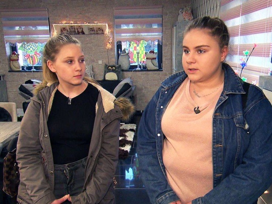 Loredana und Estefania Wollny während Dreharbeiten zu „Die Wollnys – eine schrecklich große Familie“