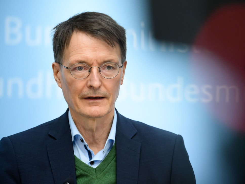 Bundesgesundheitsminister Karl Lauterbach bei einer Pressekonferenz im März 2022.
