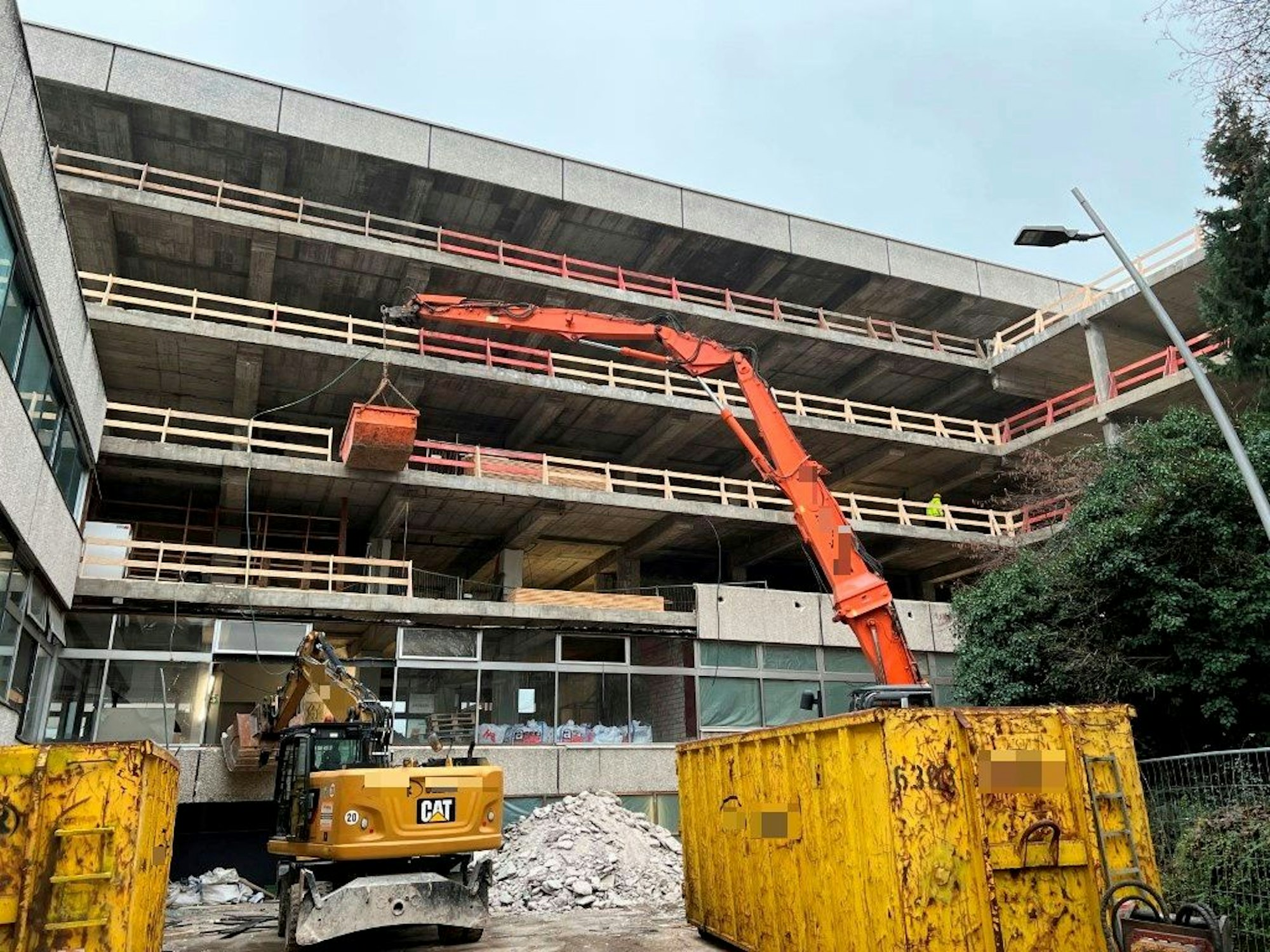 Abbrucharbeiten am Rathaus in Siegburg