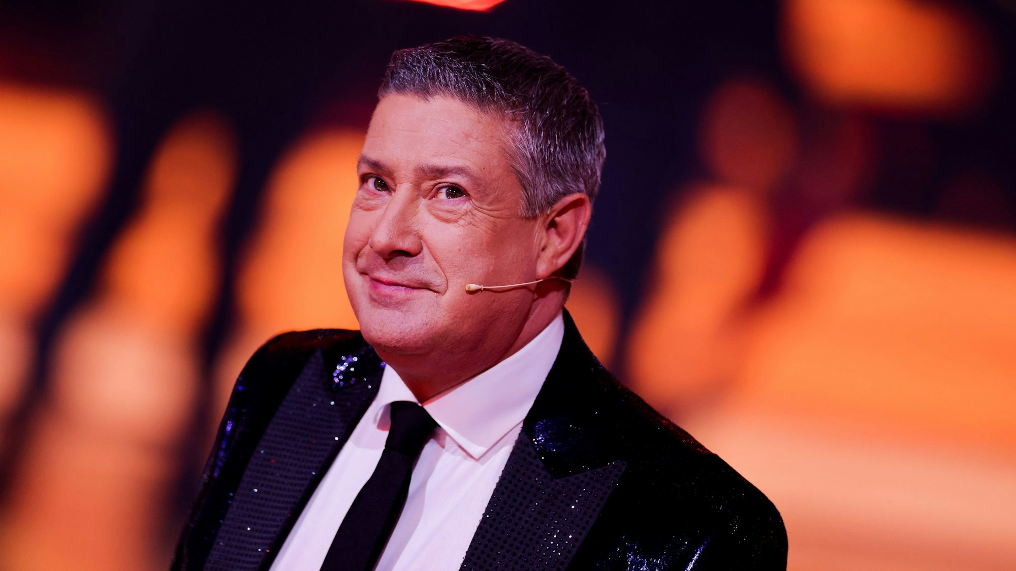 Joachim Llambi steht in der RTL-Tanzshow "Let's Dance" im Coloneum.