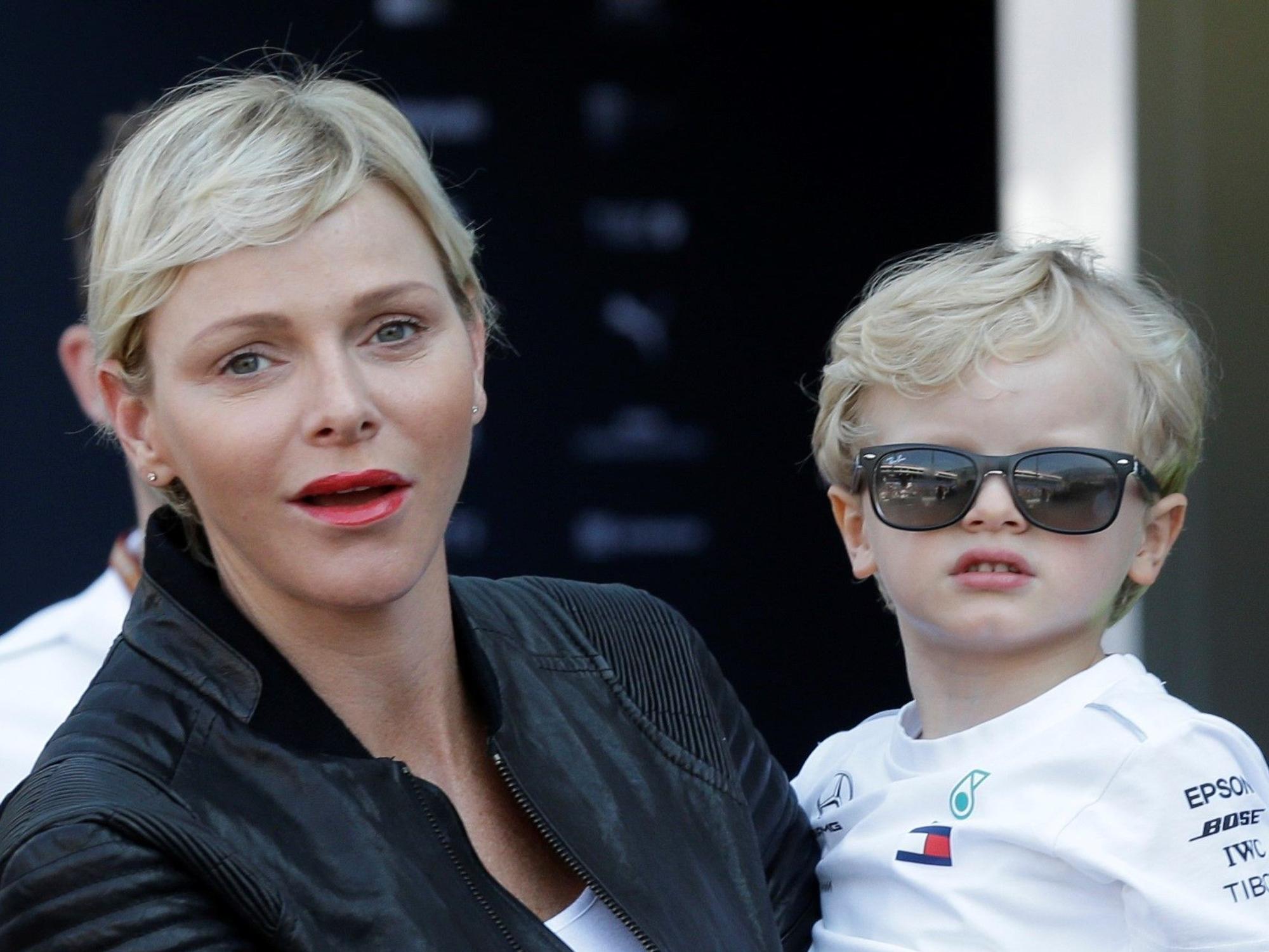Fürstin Charlène von Monaco (hier 2018 mit Sohn Prinz Jacques) ist wieder bei ihrer Familie. Wird jetzt wirklich wieder alles gut?