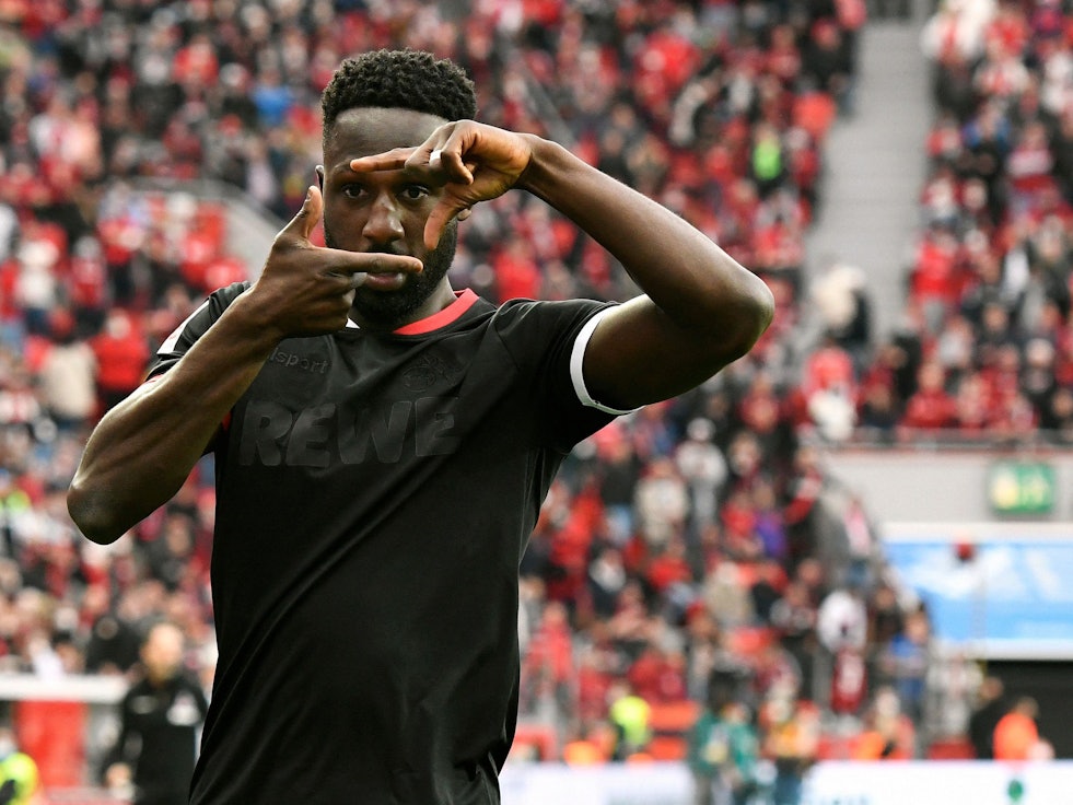 Kingsley Schindler bejubelt sein Tor bei Bayer Leverkusen