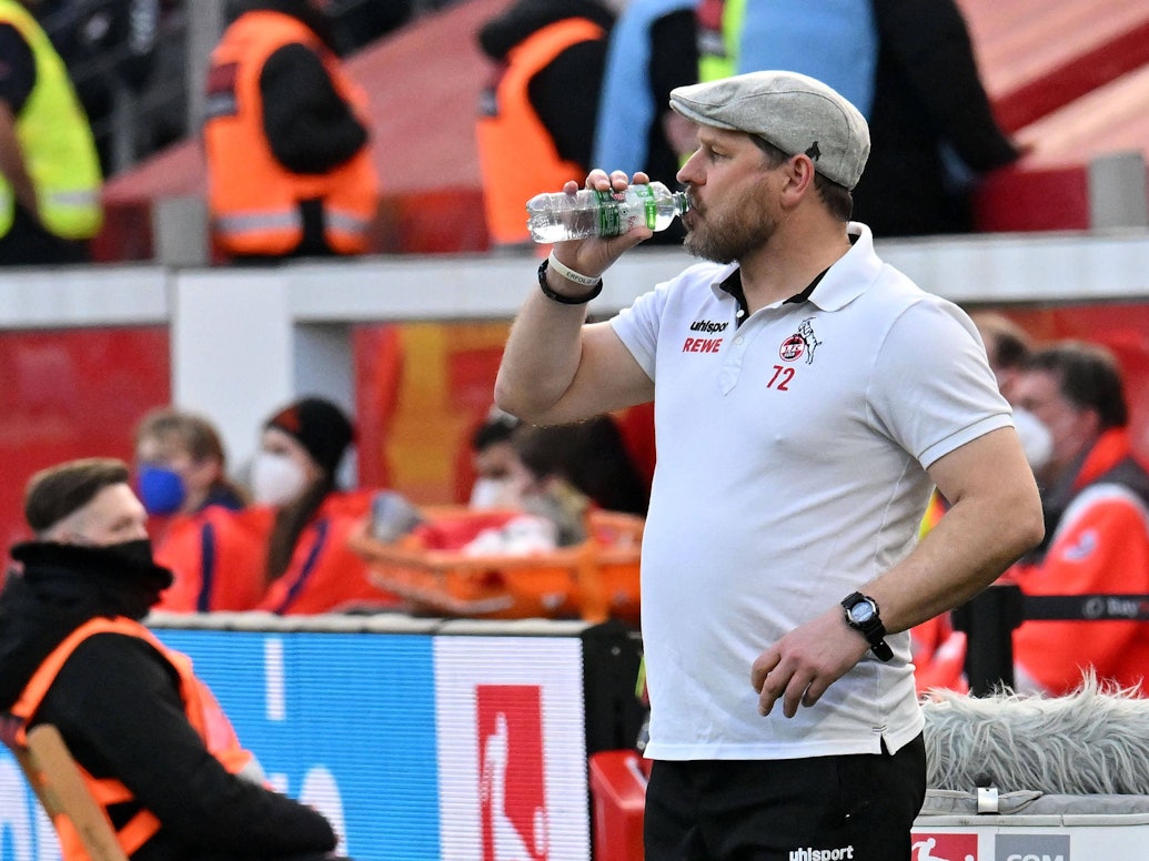Steffen Baumgart im Spiel zwischen dem 1. FC Köln und Bayer Leverkusen