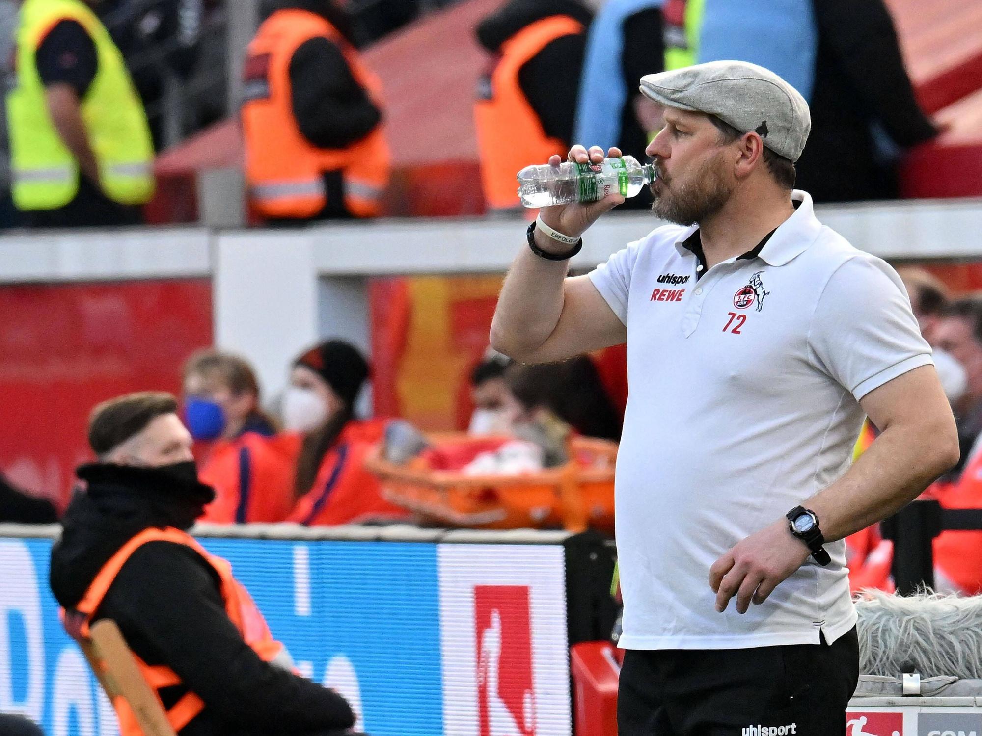 Steffen Baumgart im Spiel zwischen dem 1. FC Köln und Bayer Leverkusen