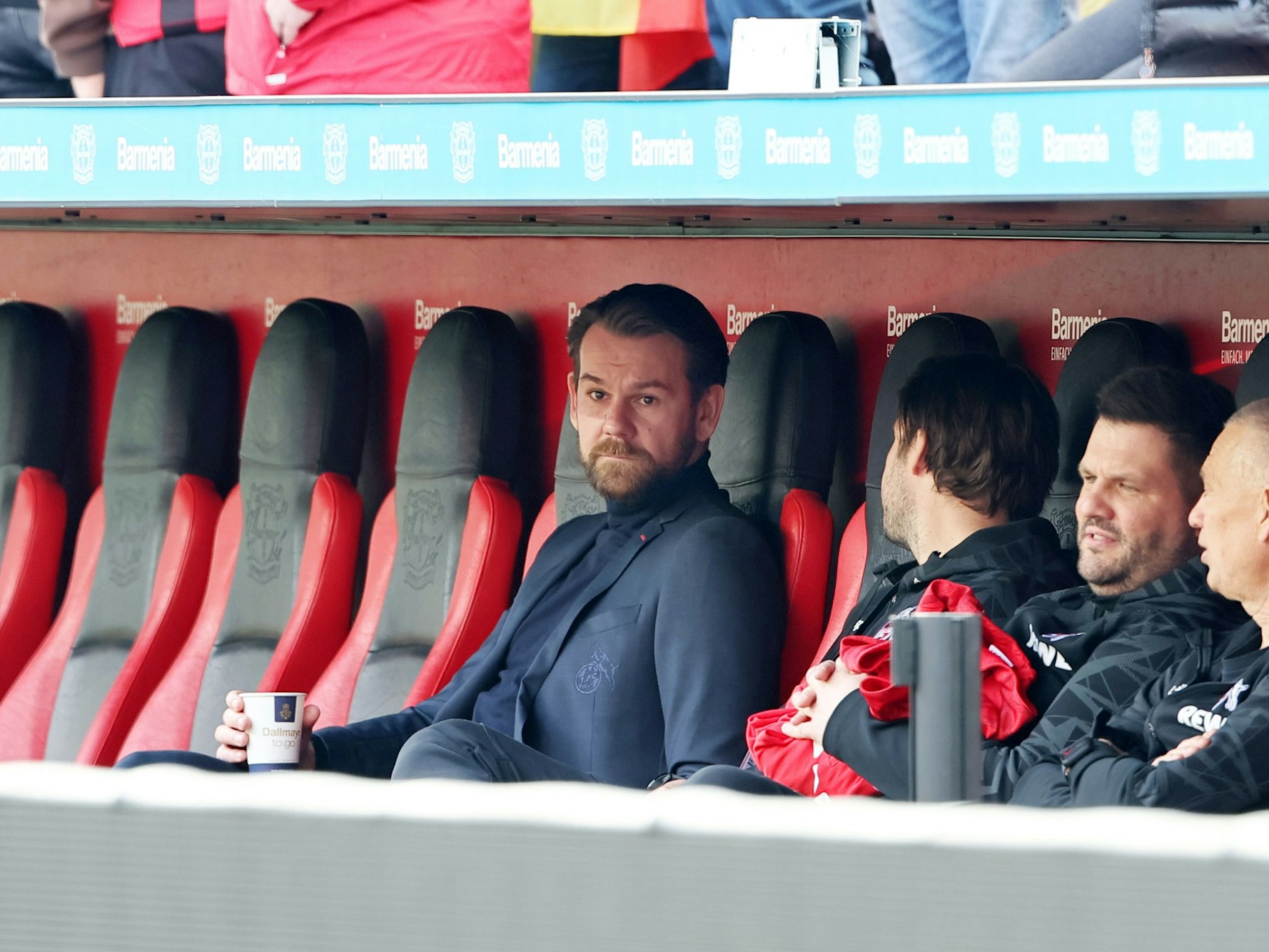 Thomas Kessler spricht mit Marius Laux.