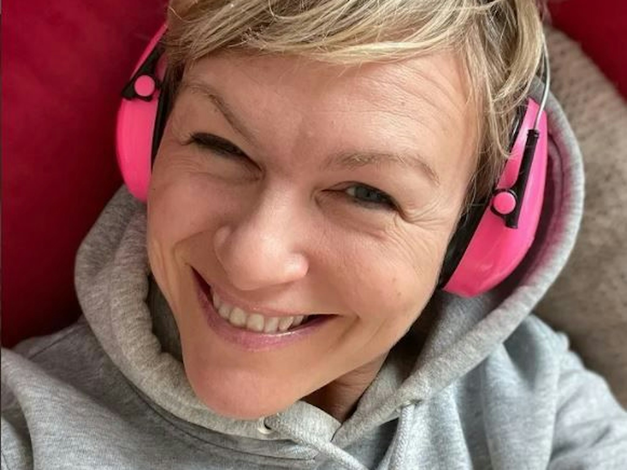 Karen Heinrichs lächelt auf einem Instagram-Selfie.