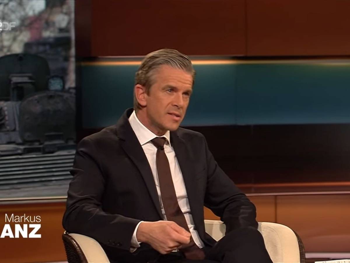 Markus Lanz sorgte für Verwirrung, als er behauptete, in Deutschland werde derzeit „intensiv“ über eine Kapitulation Selenskyjs diskutiert.
© ZDF