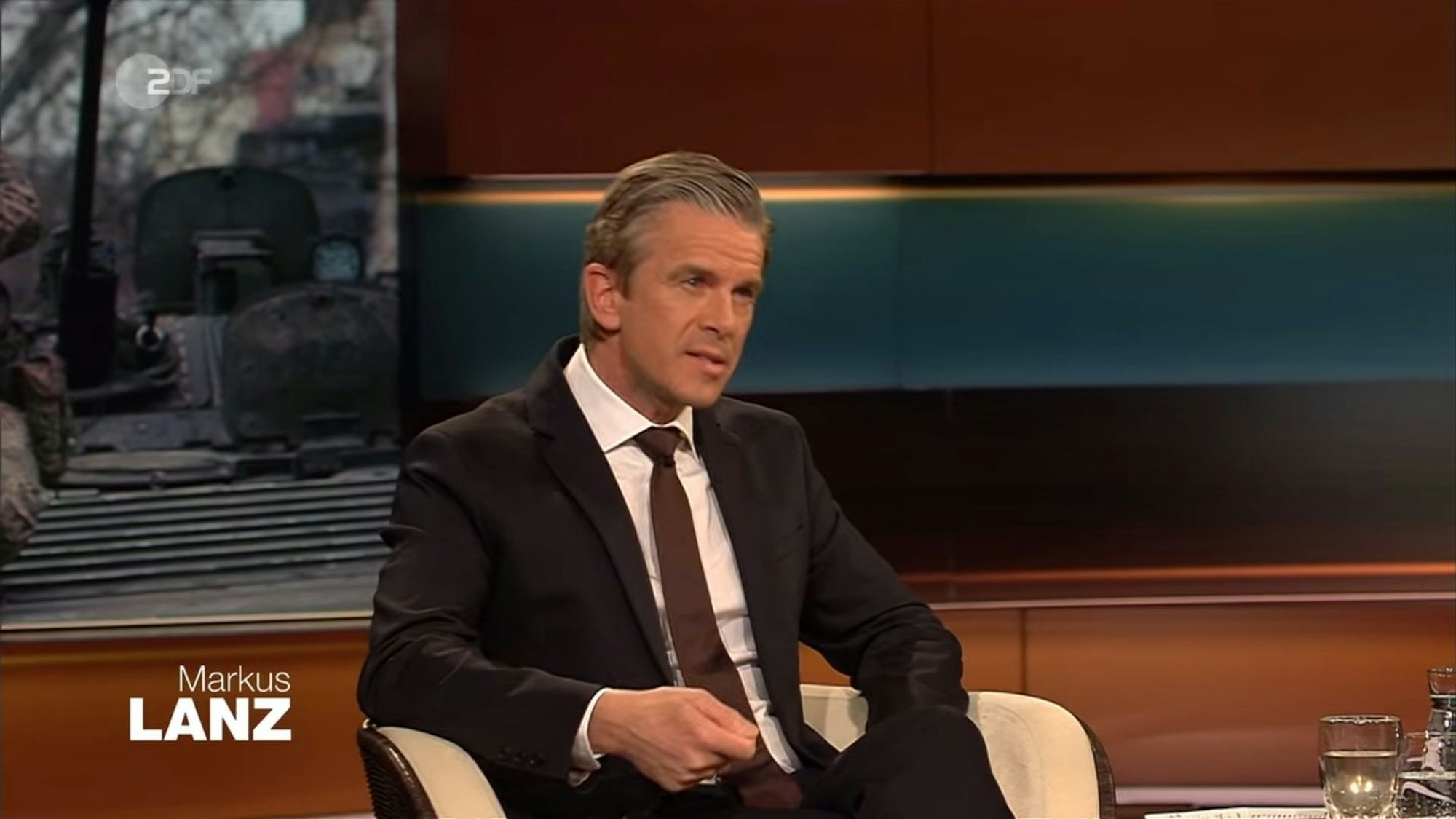 Markus Lanz sorgte für Verwirrung, als er behauptete, in Deutschland werde derzeit „intensiv“ über eine Kapitulation Selenskyjs diskutiert.
© ZDF