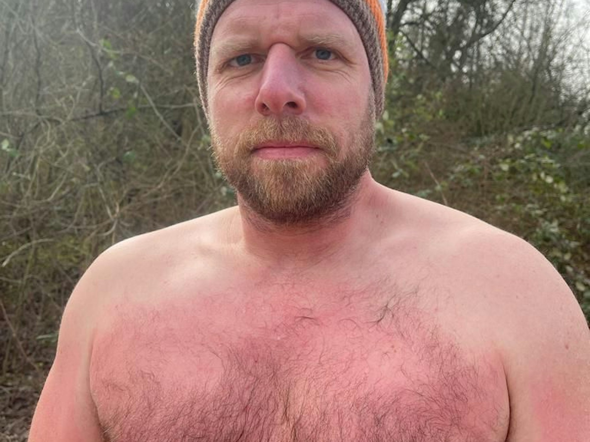 EXPRESS.de-Reporter Alexander Haubrichs nach dem Eisbaden am 16. März 2022.