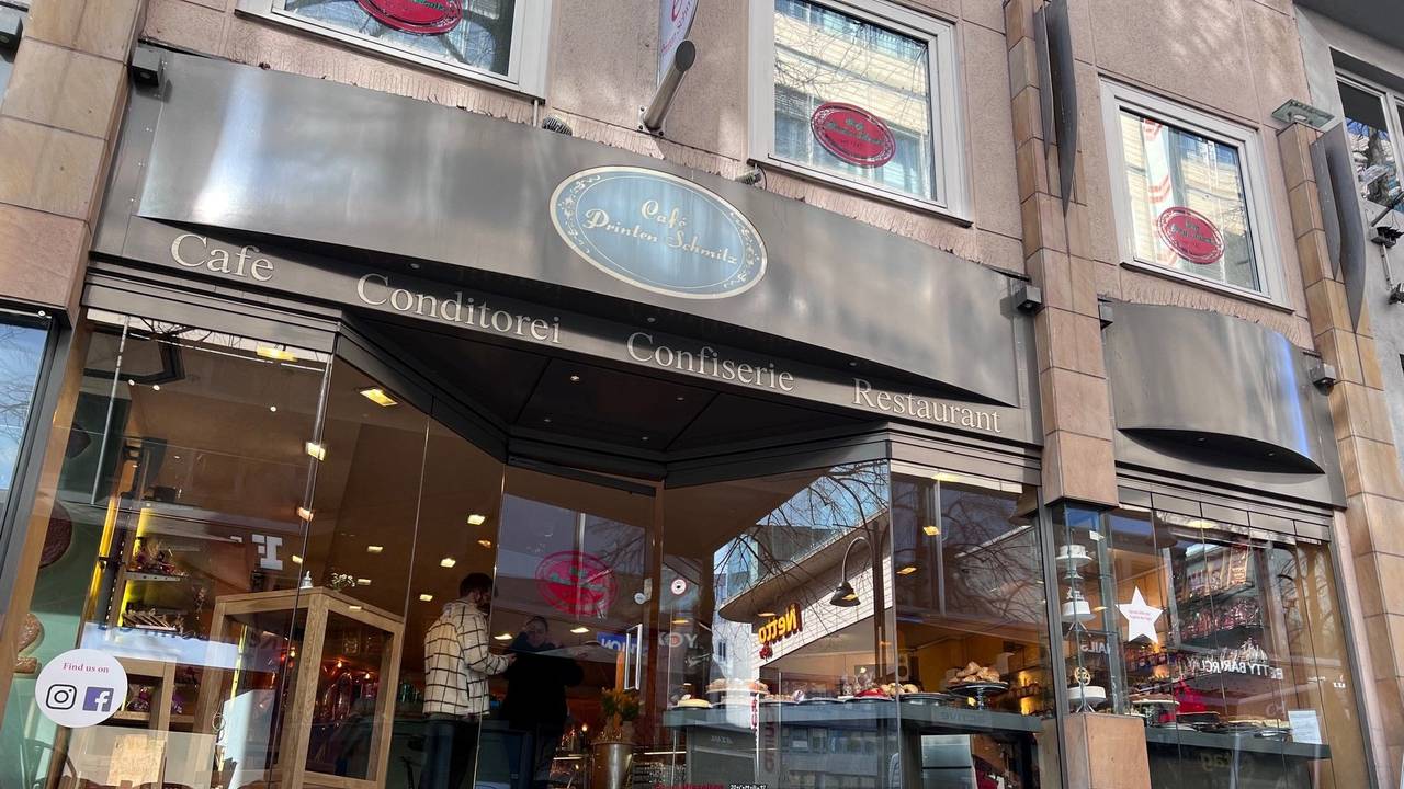 Aussenansicht Cafe Printen Schmitz in der Breite Straße in Köln