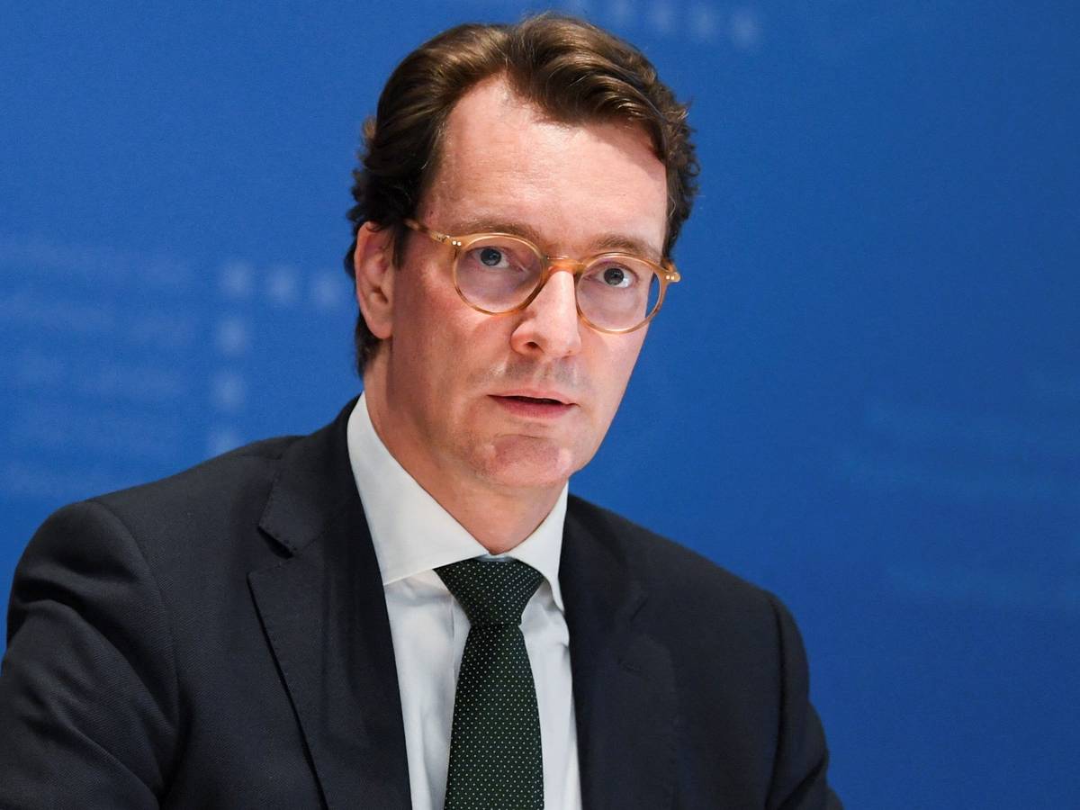 Hendrik Wüst (CDU), Ministerpräsident von Nordrhein-Westfalen: Er ist alles andere als zufrieden mit der aktuellen Corona-Politik. Das Foto zeigt ihn 2021.
