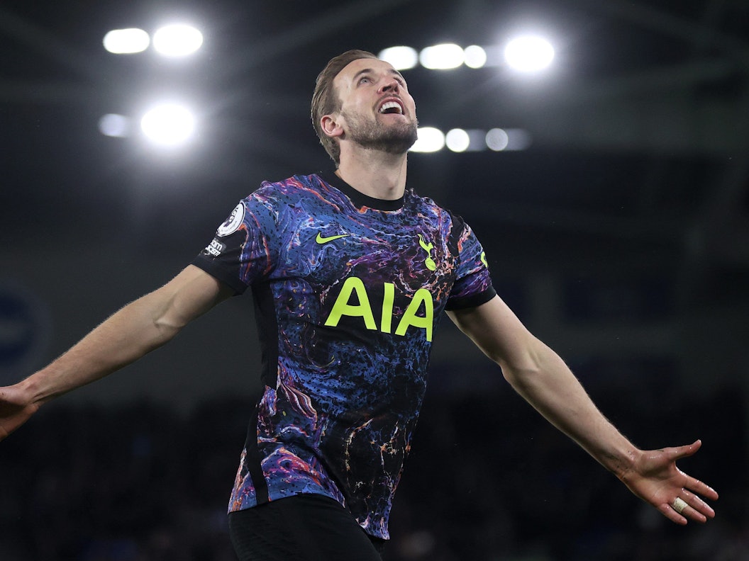 Harry Kane freut sich über sein Rekordtor.