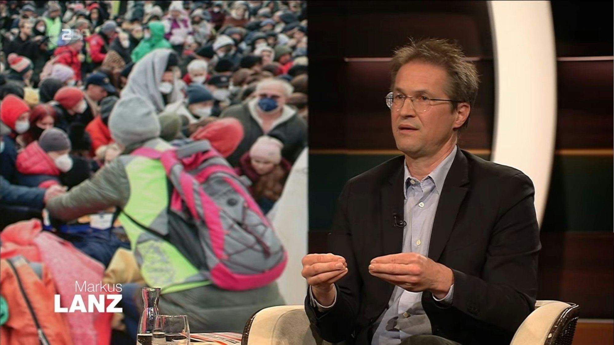 Der Migrationsforscher Gerald Knaus rechnete am Beispiel Österreichs aus, wie viele Geflüchtete alleine NRW aufnehmen müsste.
© ZDF