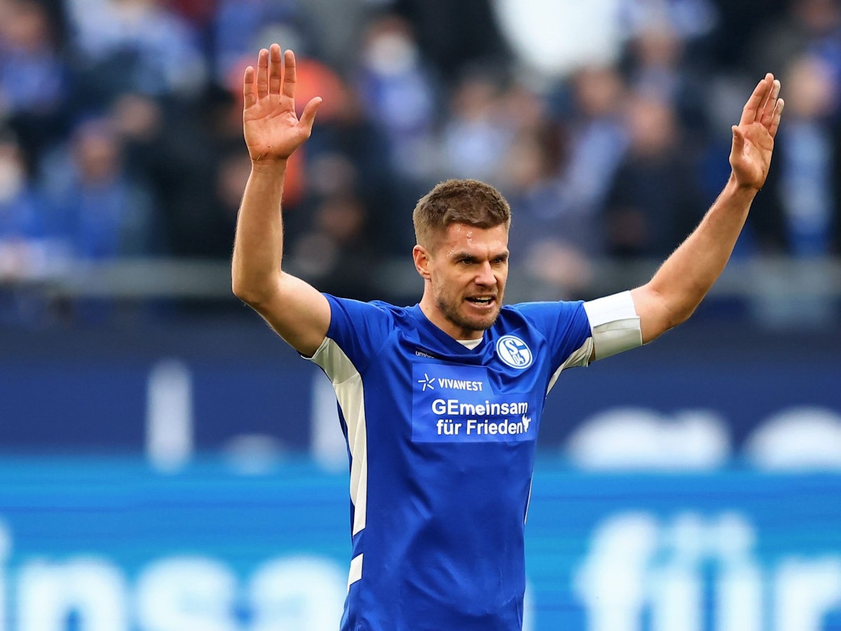 Simon Terodde jubelt für den FC Schalke 04.