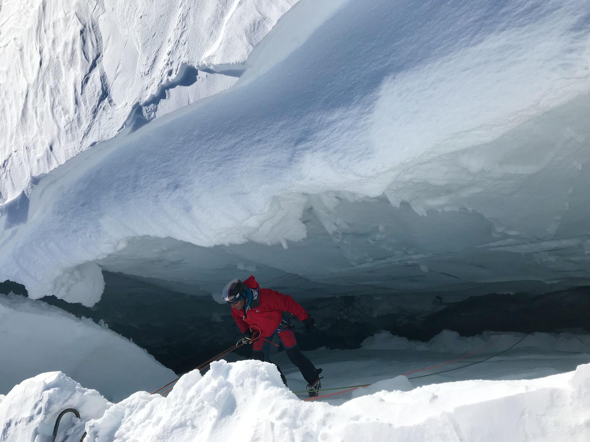 Gletscher: Sie sind Eismassen, die unser Planet dringend braucht. In Chile werden Gletscher nun durch einen Nationalpark geschützt. Unser Archivbild zeigt eine Gletscherspalte in Österreich (2021).