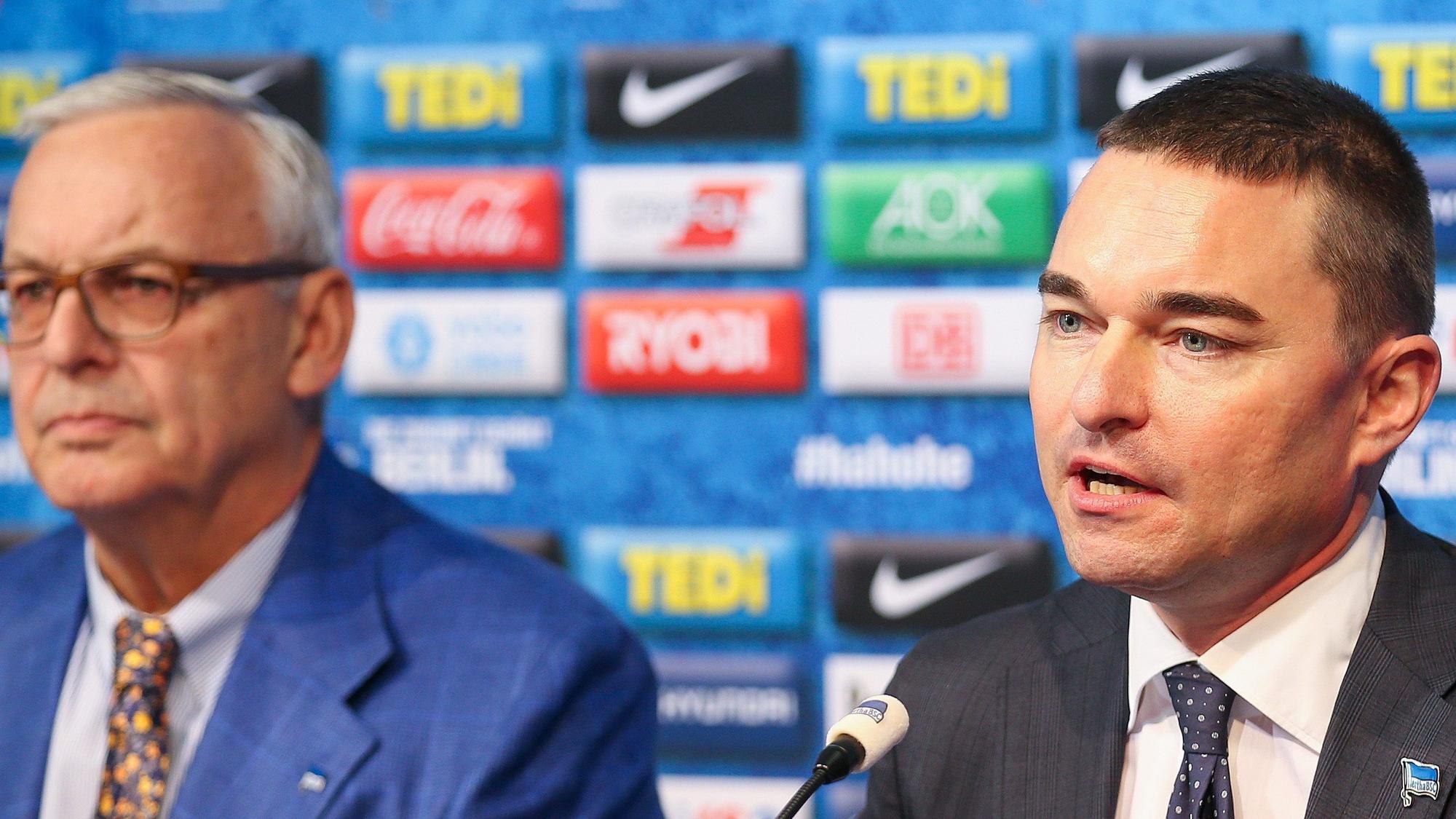 Hertha-Investor Lars Windhorst und Präsident Werner Gegenbauer bei einer Pressekonferenz.
