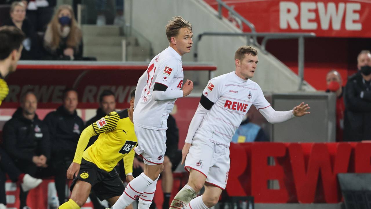 Mathias Olesen gibt Bundesliga-Debüt.