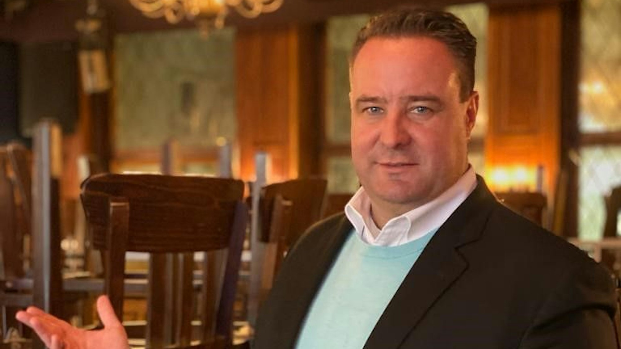 Der Kölner Gastronom Alexander Manek weiß nicht mehr weiter