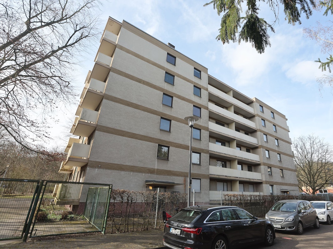 Blick auf ein Wohnhaus in Köln.