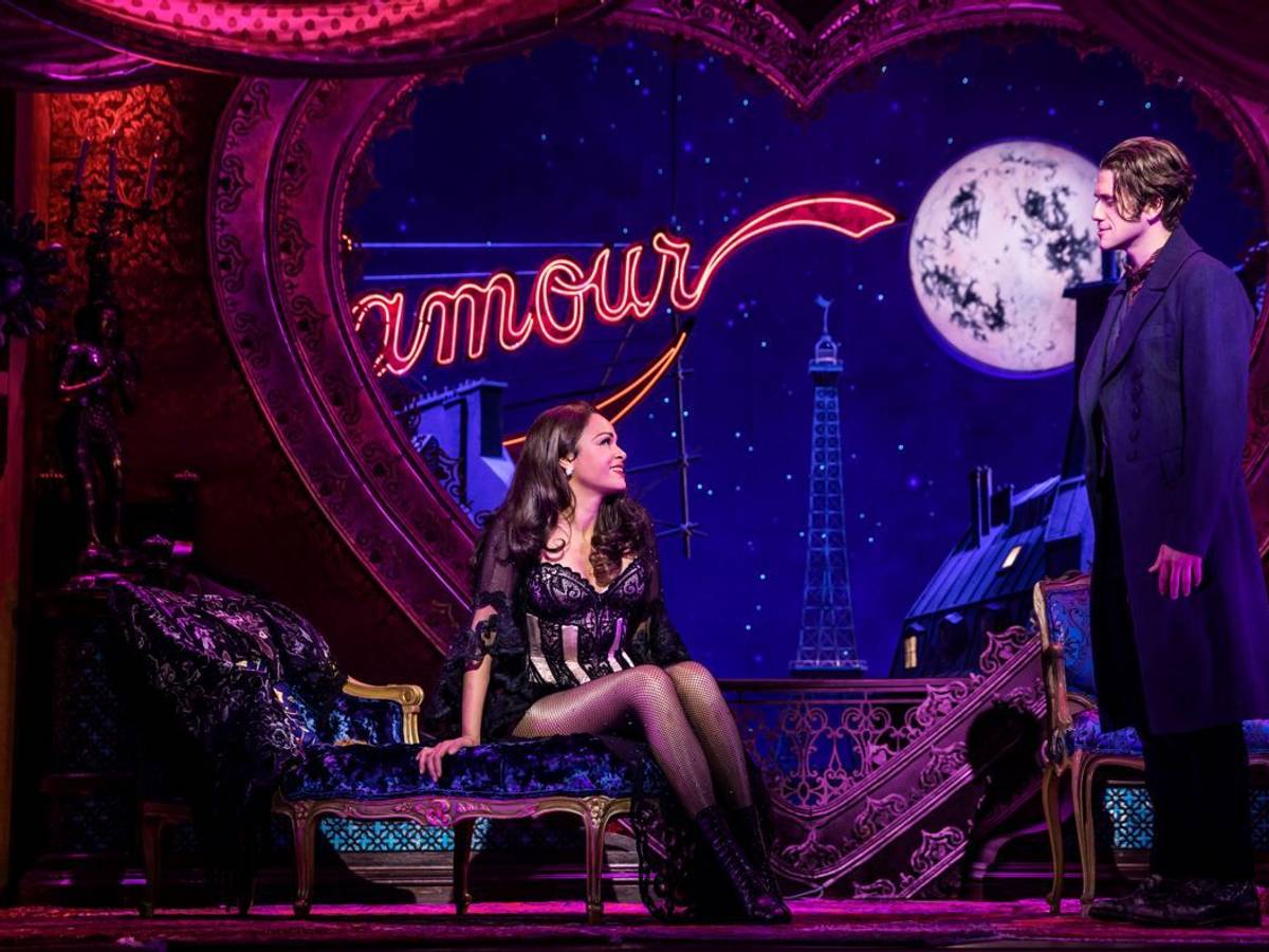 Szene aus dem Musical Moulin Rouge.