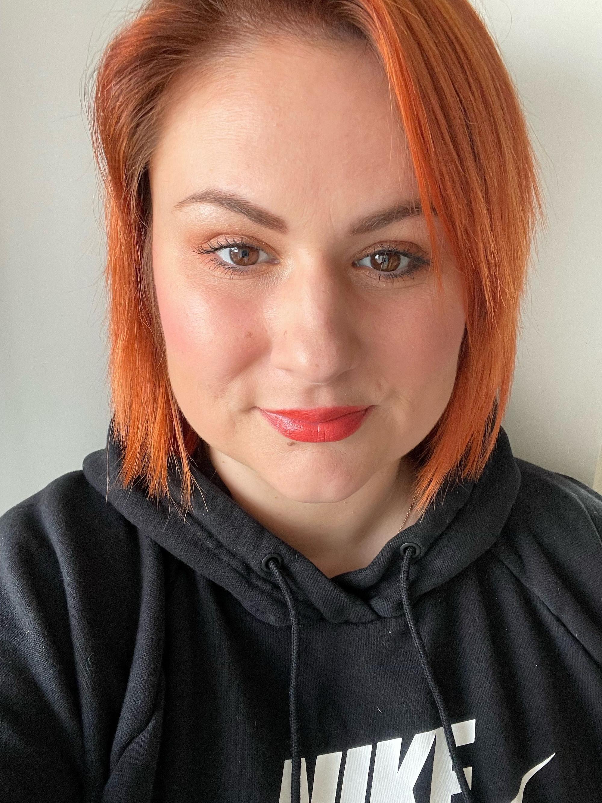 Ann Kristin Waitschekauski schaut direkt in die Kamera.