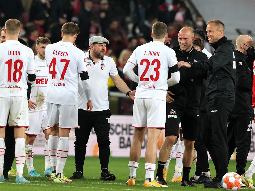 Steffen Baumgart und sein 1. FC Köln freuen sich über das 1:1 gegen Borussia Dortmund.