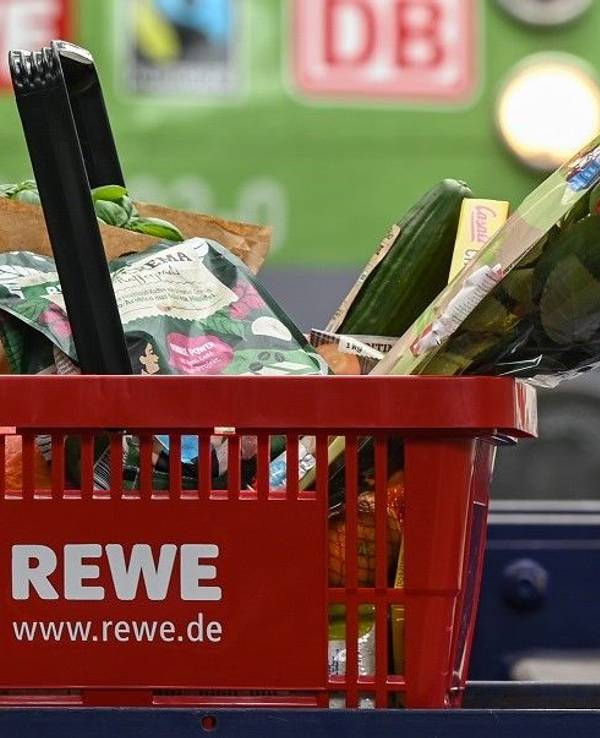 Rewe ruft aktuell ein Lebensmittel zurück. Das Käse-Produkt enthält eine giftige Chemikalie.