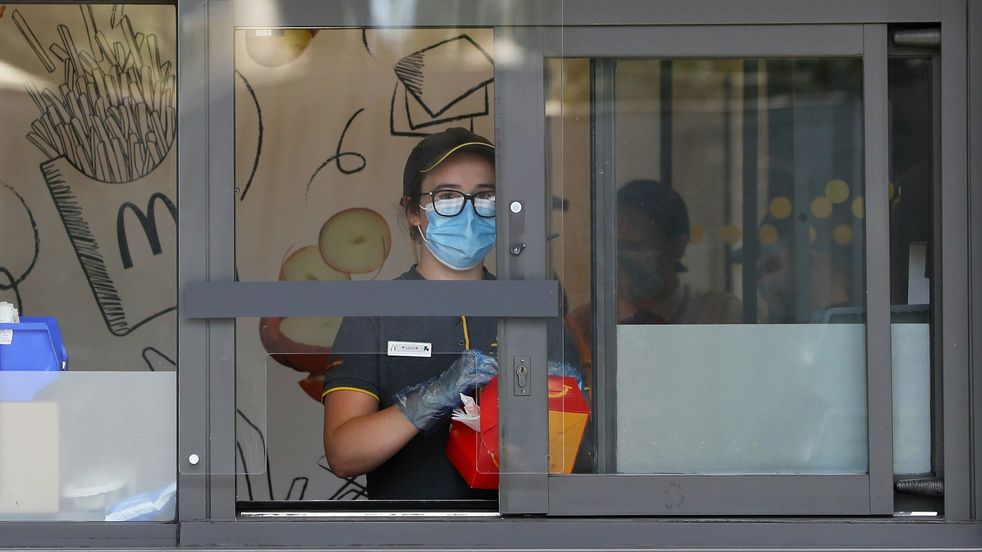 McDonald's zieht sich komplett aus Russland zurück, nachdem Putin die Ukraine überfallen hat. Nun installiert der russische Staat eine eigene Fastfood-Kette. Das Foto zeigt ein Archivbild aus Dublin.