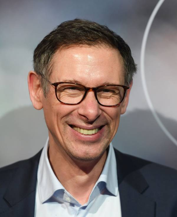 Steffen Simon, ARD-Sportjournalist, lächelt beim Neujahrsempfang der Deutschen Fußball Liga (DFL).