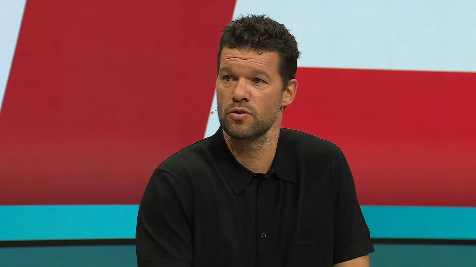 Michael Ballack spricht als TV-Experte bei der EM beim Telekom-Dienst MagentaTV