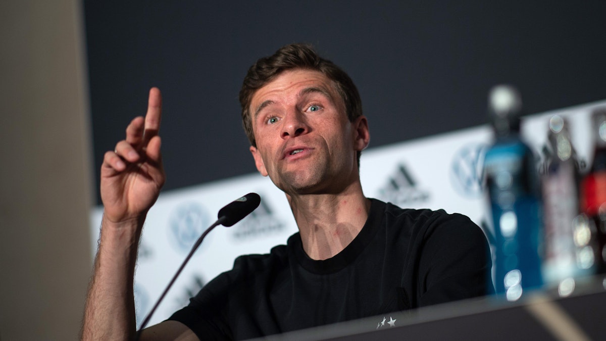 Nationalmannschaft, Deutschland, Pressekonferenz, vor dem Länderspiel gegen Israel. Thomas Müller spricht.