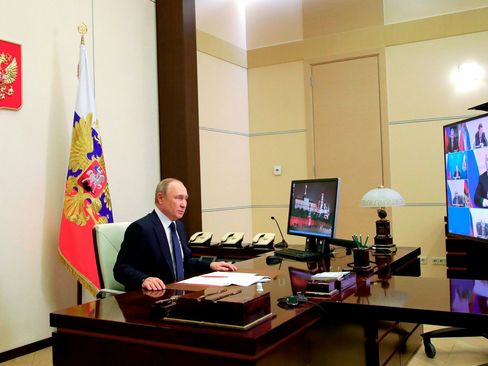 Wie weit wird Wladimir Putin, hier am 24. März 2022 bei einer Sitzung des staatlichen Sicherheitsapparats, gehen?