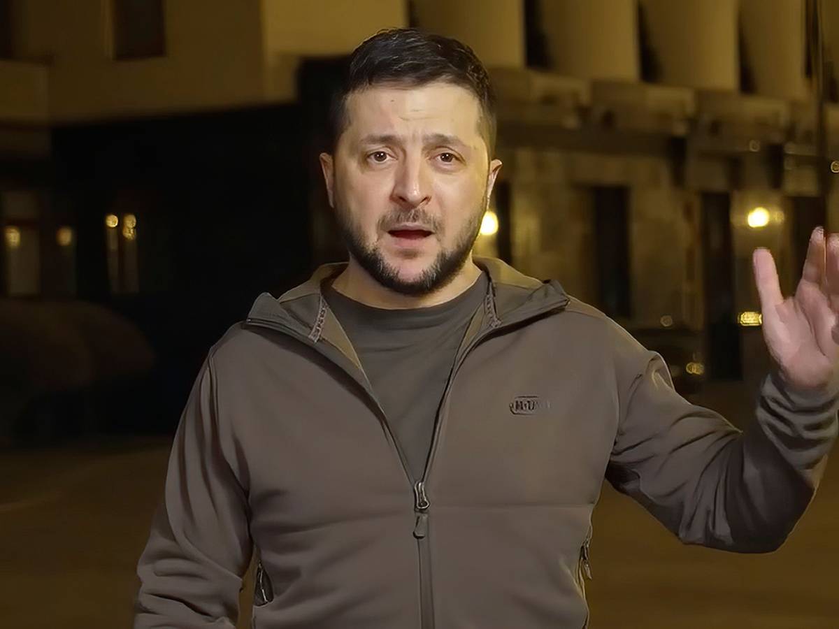 Wolodymyr Selenskyj, hier am 24. März 2022, hat sich mit einem eindringlichen Appell an die Nato gewandt.