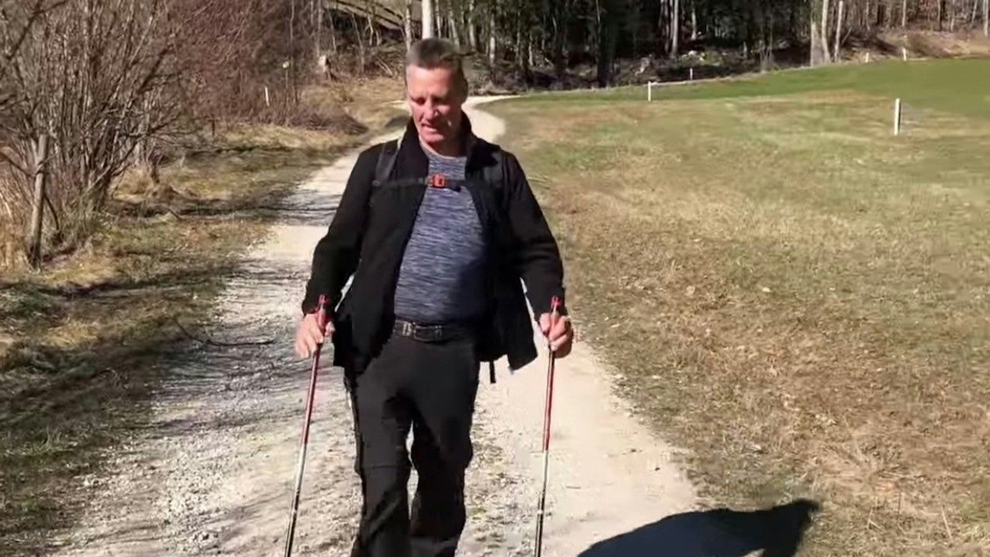 Bei der Wanderung in den Alpen konnte Jürgen Milski nur noch schief gehen.