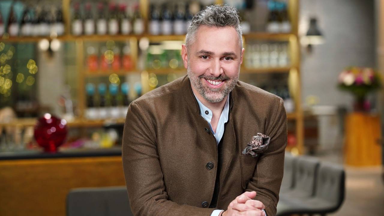 Roland Trettl bei „First Dates - Ein Tisch für zwei“. In der Folge vom 24. März machte ihn ein glücklicher Zufall völlig sprachlos.