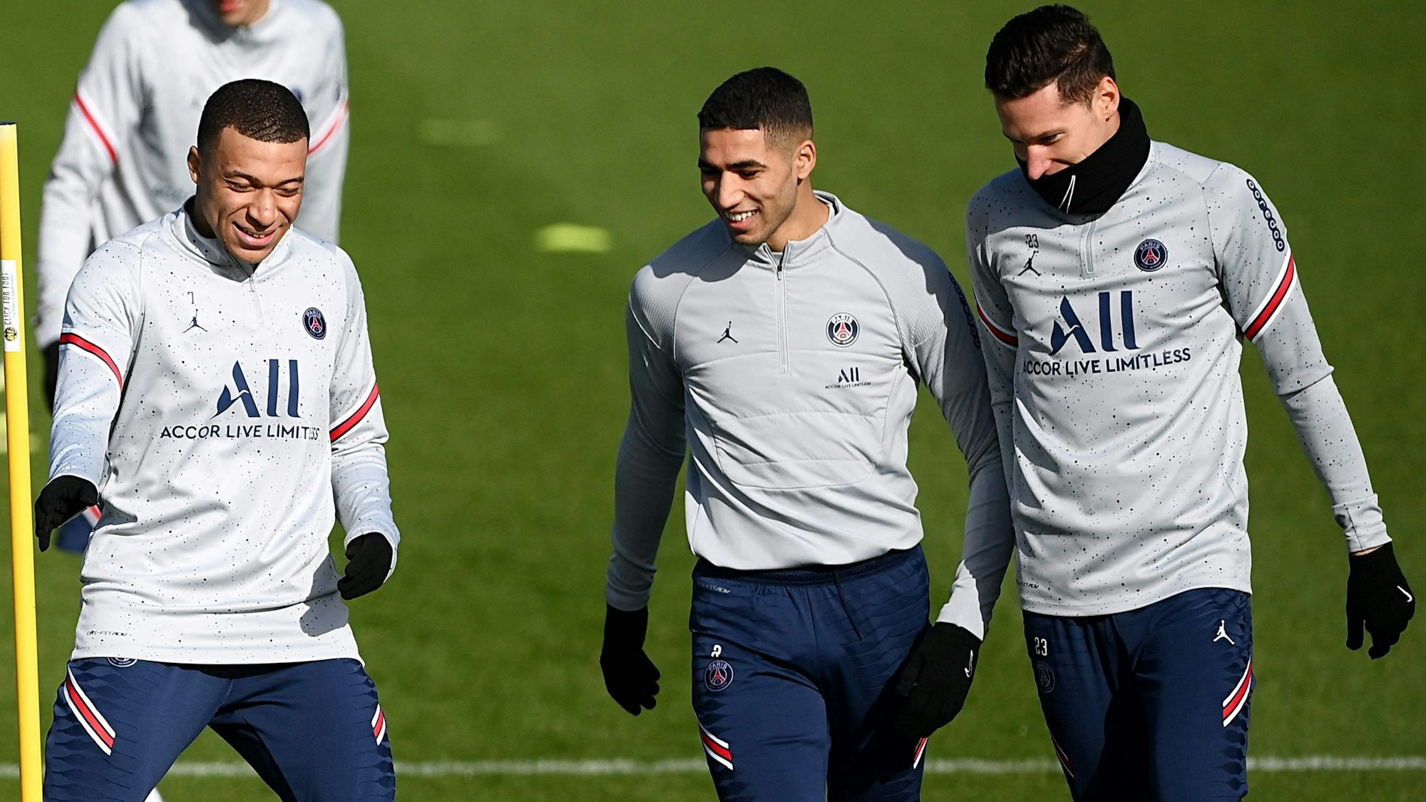 Kylian Mbappé, Achraf Hakimi und Julian Draxler im Training von Paris Saint-Germain.